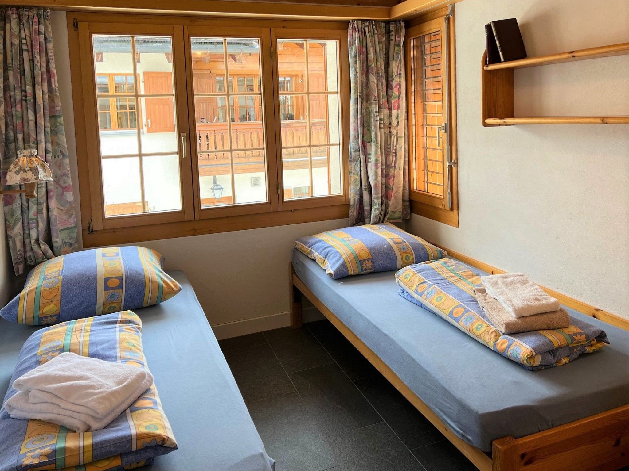 Appartement Casa Mulinera 1 GVH, (Camischolas/Sedrun), 243.01 – Chambre, photo 12 sur 14