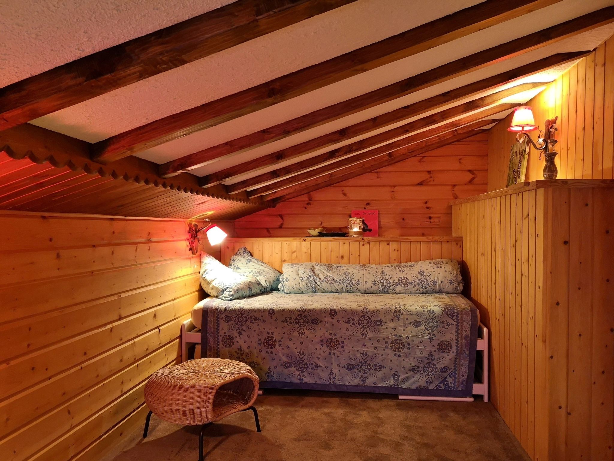 Chalet Dargun Bünter, (Camischolas/Sedrun). - Binnen