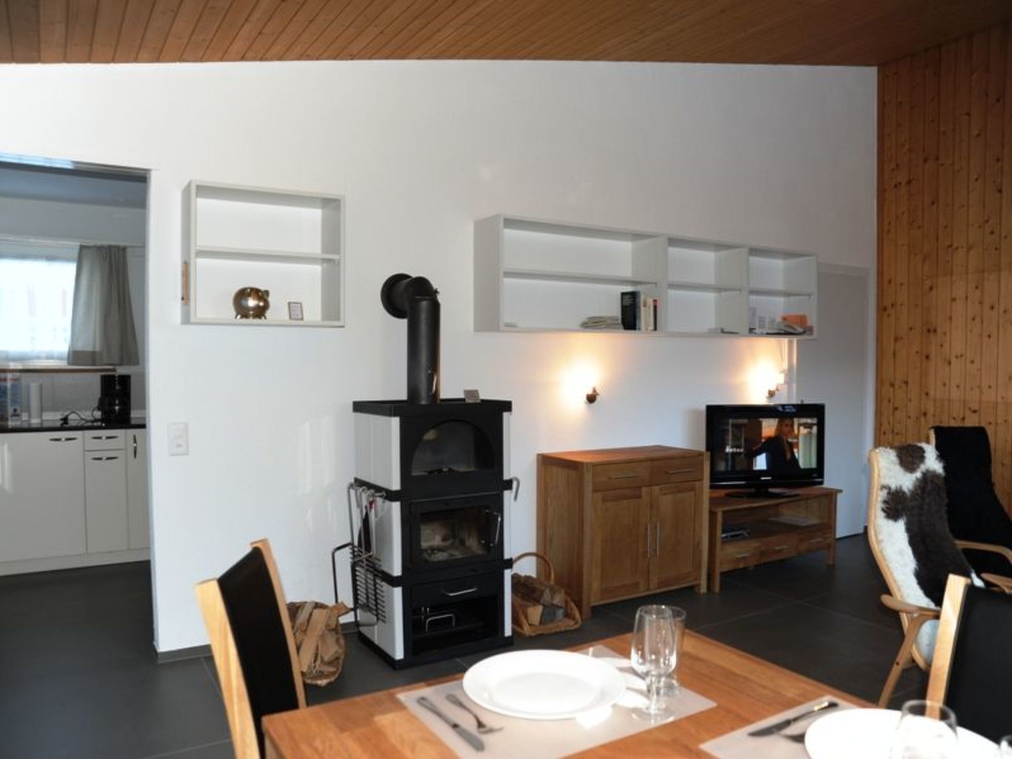 Appartement Tgèsa Moser Poltera, (Camischolas/Sedrun), 188.01 – Extérieur de la maison, photo 6 sur 10