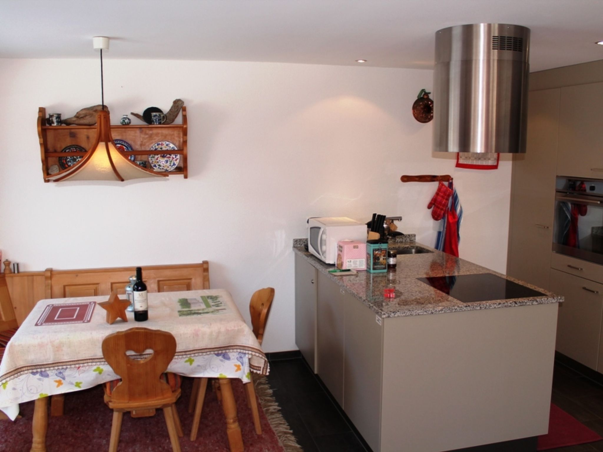Knus appartement in Camischolas met terras en bergzicht, dichtbij Sedrun - foto 11