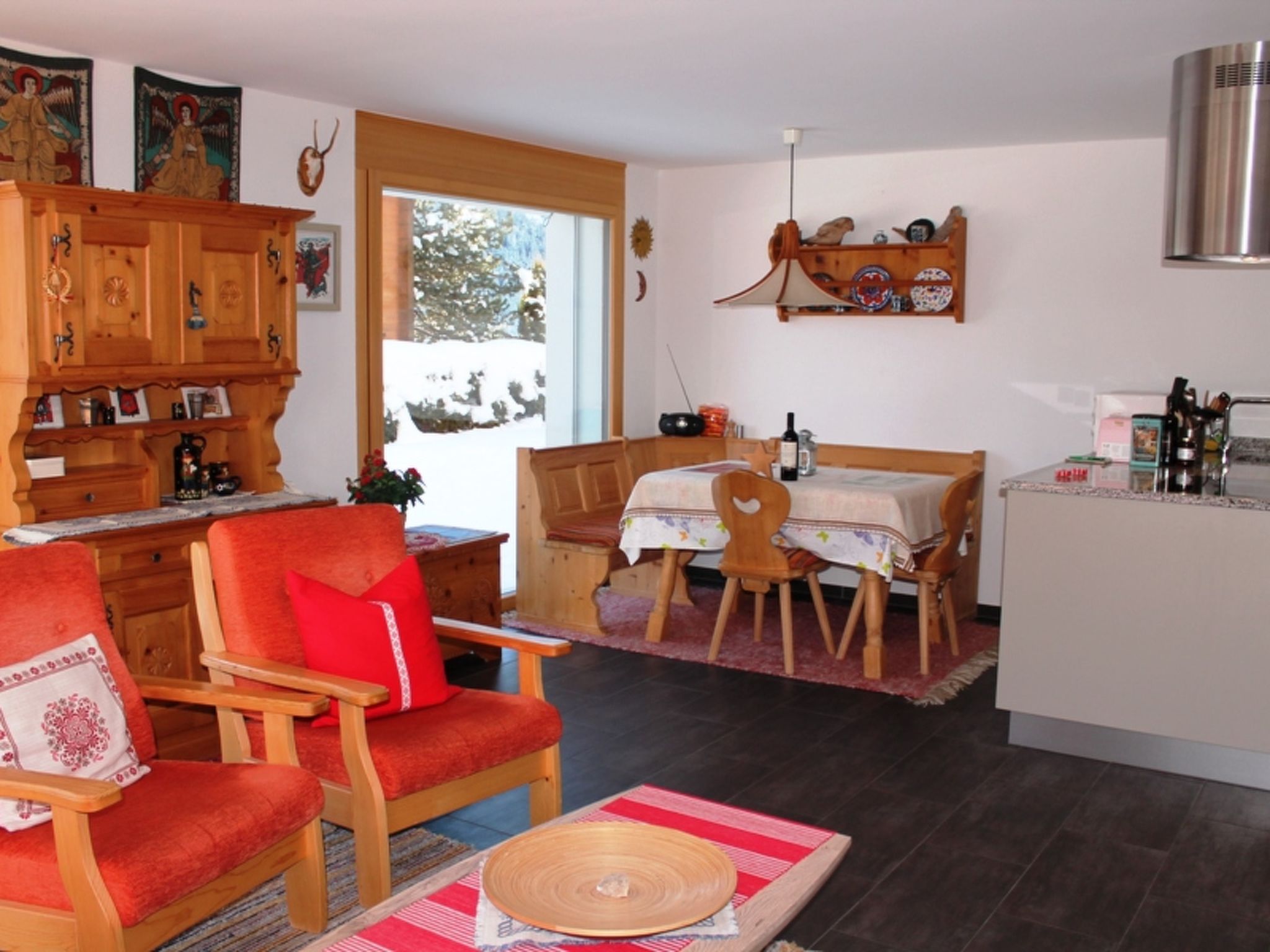 Knus appartement in Camischolas met terras en bergzicht, dichtbij Sedrun - foto 16