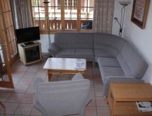 Ruim 6-persoons chalet in Camischolas met panoramisch terras - thumbnail 2