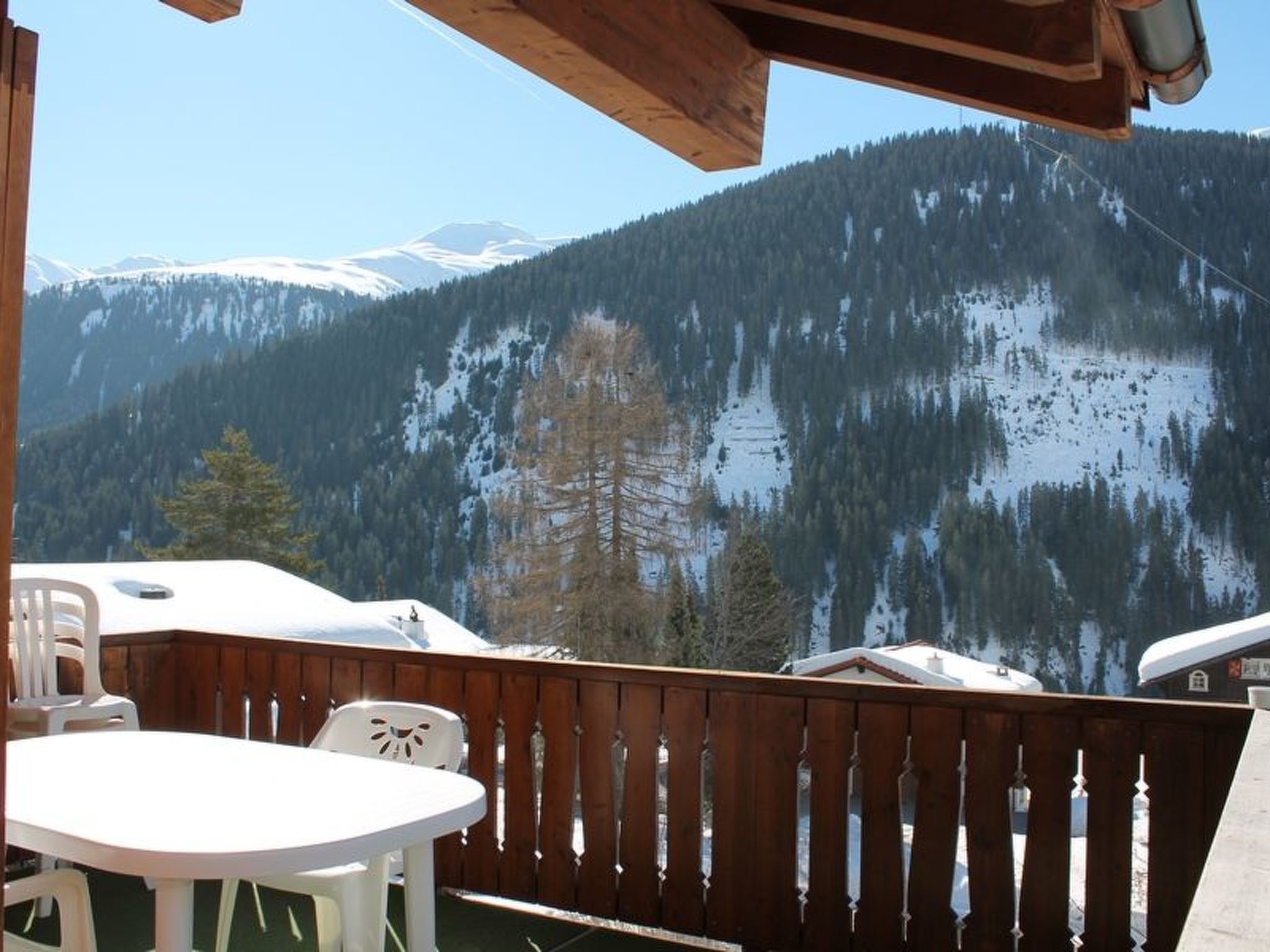Appartement Casa Mulinera 2 Derycke, (Camischolas/Sedrun), 243.02 – Extérieur de la maison, photo 7 sur 13