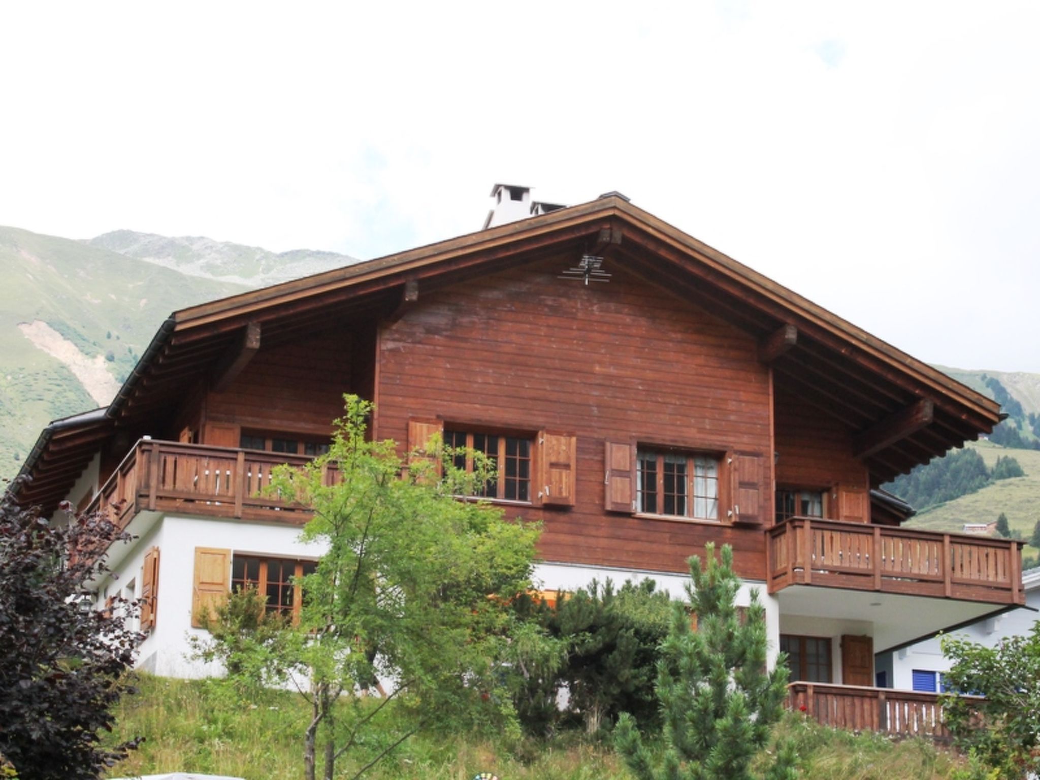 Casa Mulinera 2 Derycke, (Camischolas/Sedrun). - Dehors