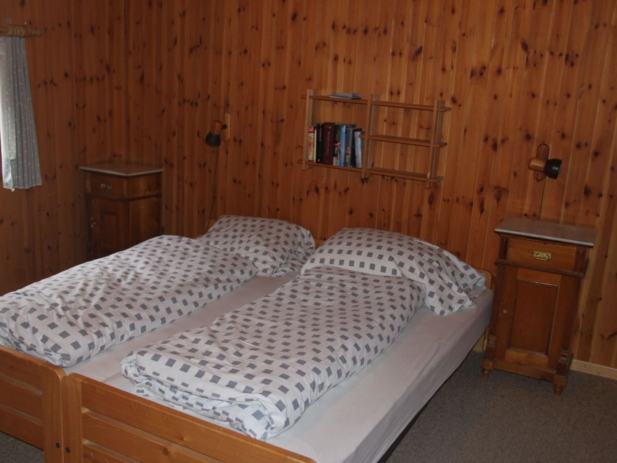 Appartement Posta Veglia Wegmann, (Camischolas/Sedrun), 227.01 – Chambre, photo 15 sur 17