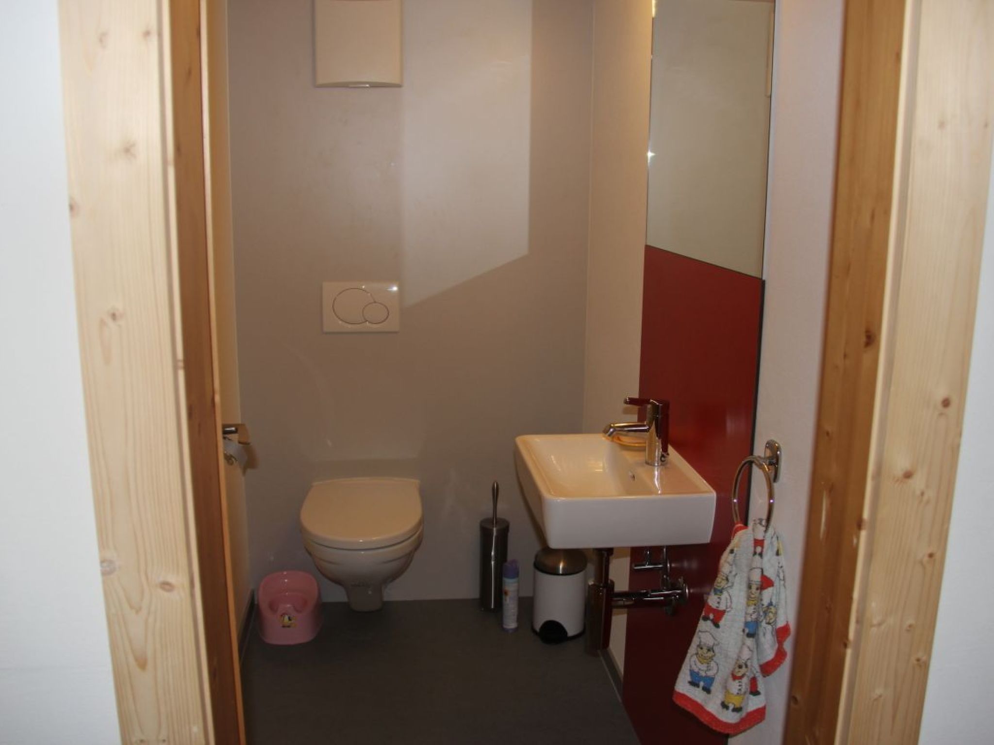 Appartement Posta Veglia Wegmann, (Camischolas/Sedrun), 227.01 – Salle de bains, photo 17 sur 17