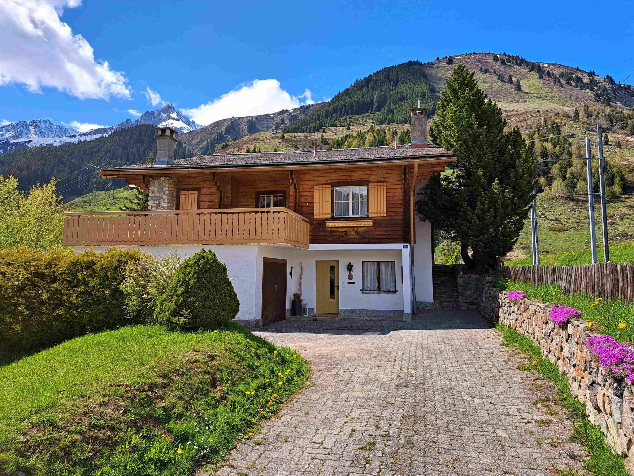 Chalet Dargun Bünter, (Camischolas/Sedrun). - Buiten