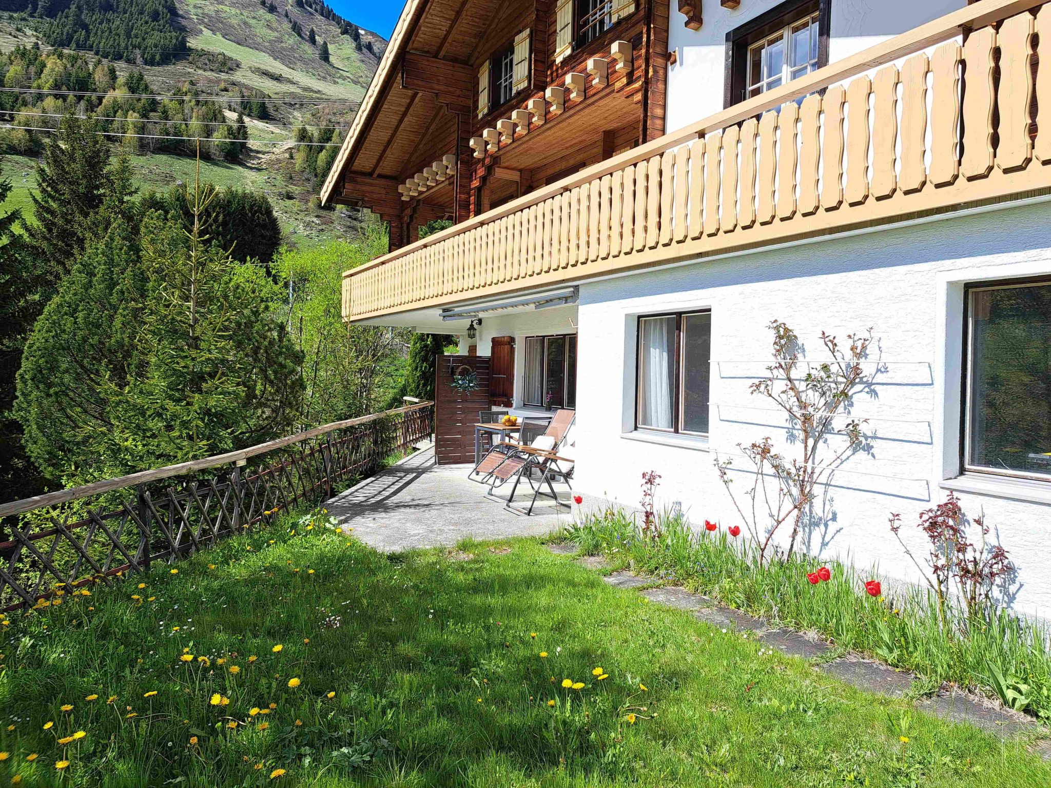Chalet Dargun Bünter, (Camischolas/Sedrun). - Buiten