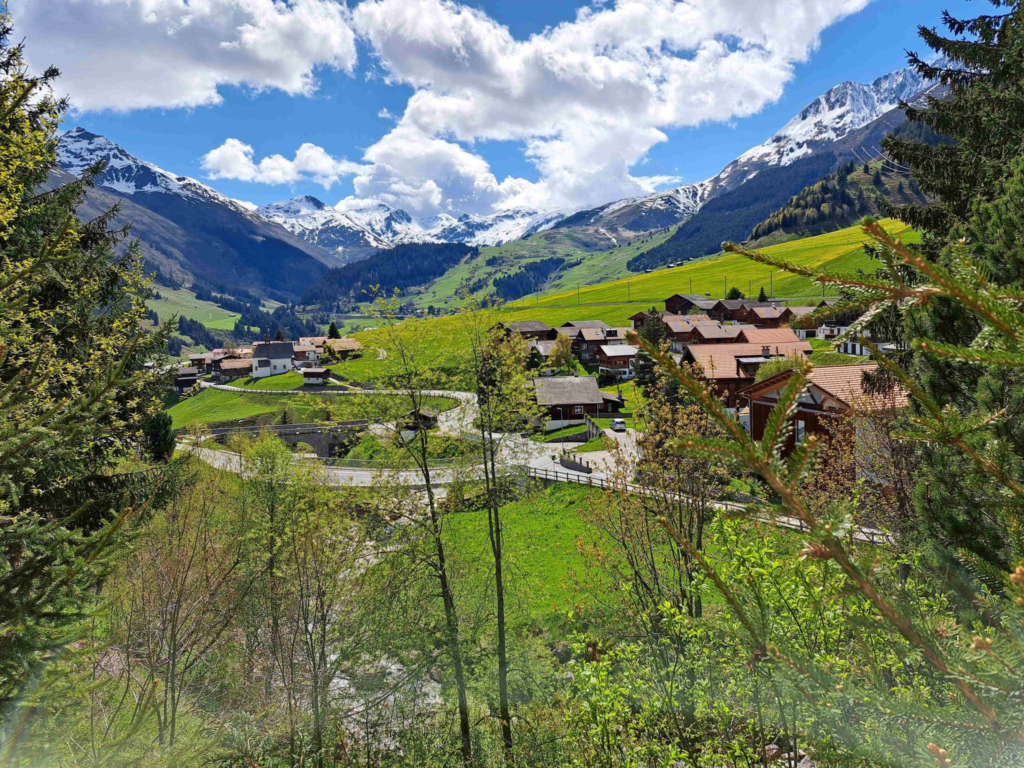 Chalet Dargun Bünter, (Camischolas/Sedrun). - Buiten