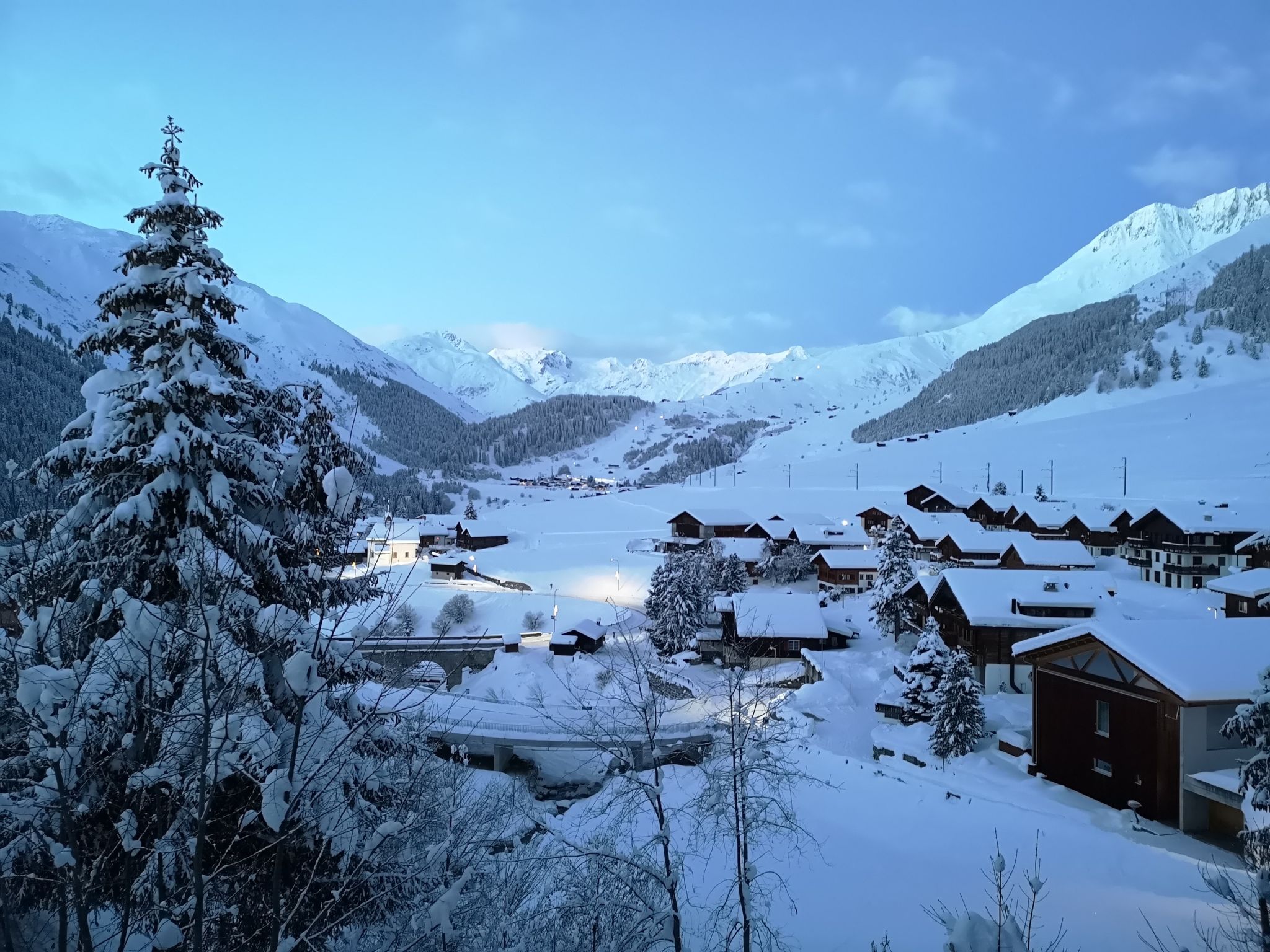 Chalet Dargun Bünter, (Camischolas/Sedrun). - Buiten