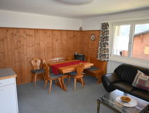 Tgèsa Pazzola: Ruim appartement in Sedrun met tuin, dichtbij skigebied en meer - thumbnail 5