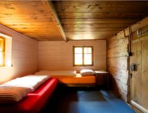 Ferienwohnung Tgèsa Surrein Giassa10