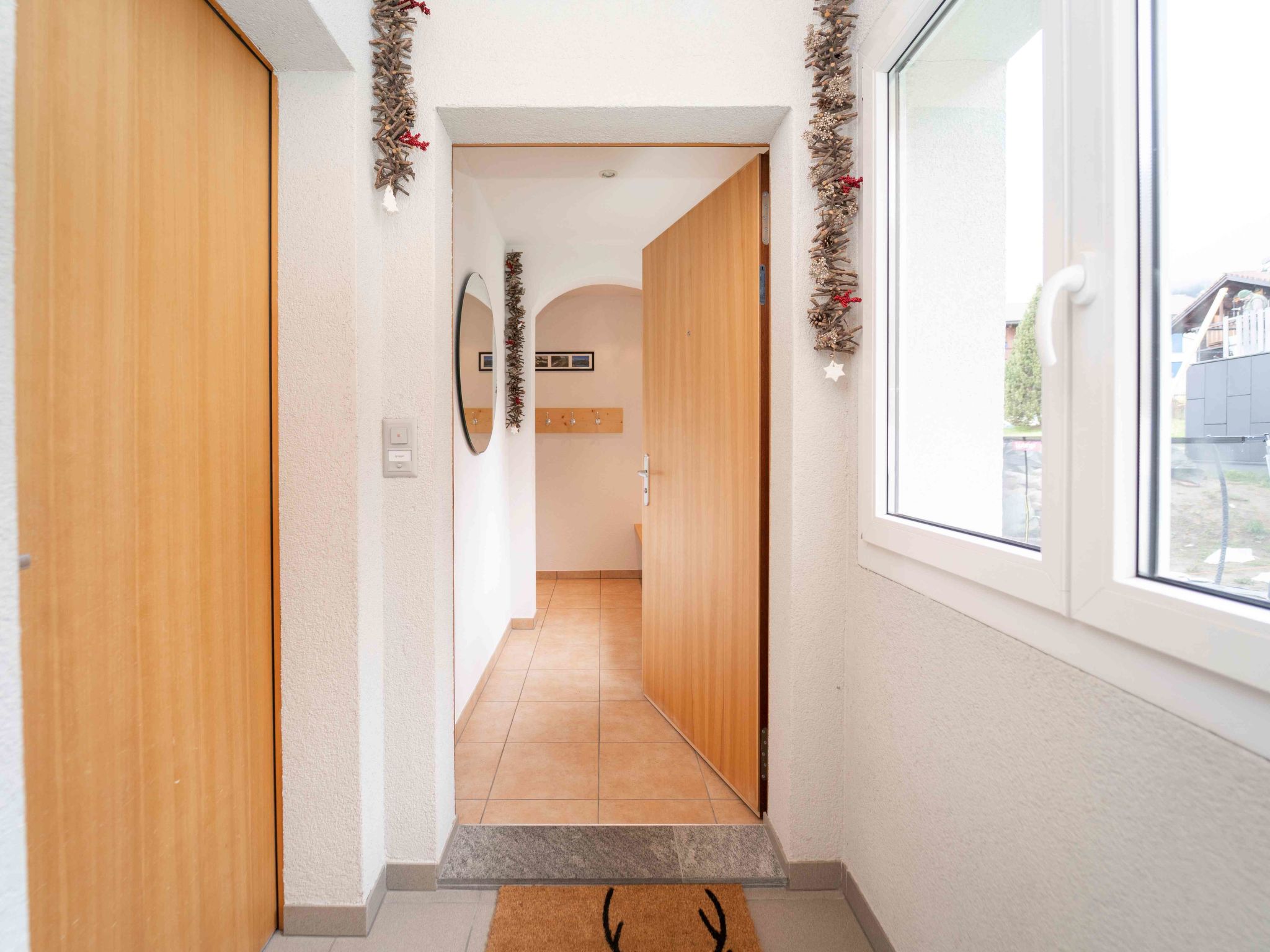 Tgèsa Curnagl, (Sedrun). - Binnen