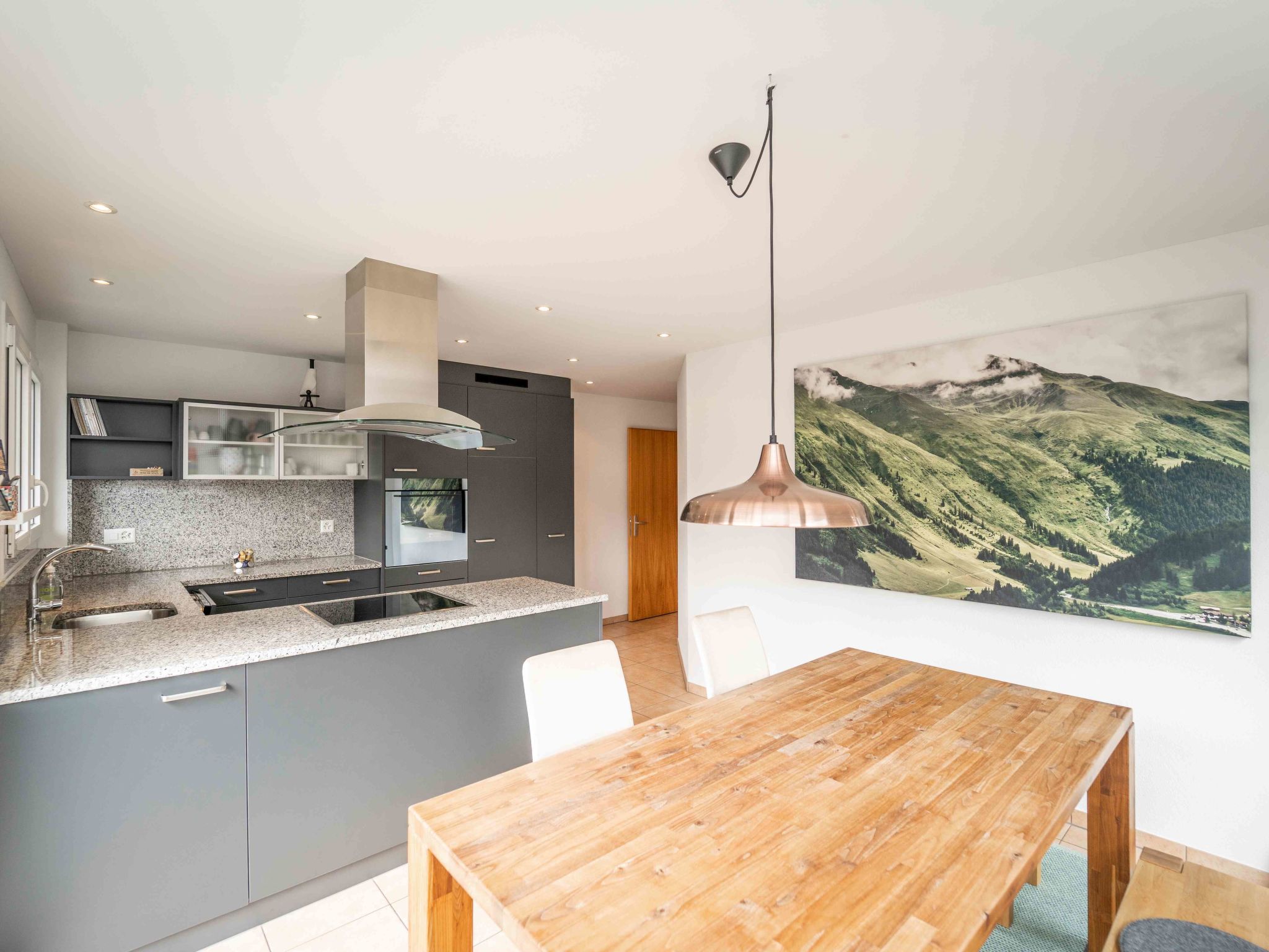 Tgèsa Curnagl, (Sedrun). - Binnen