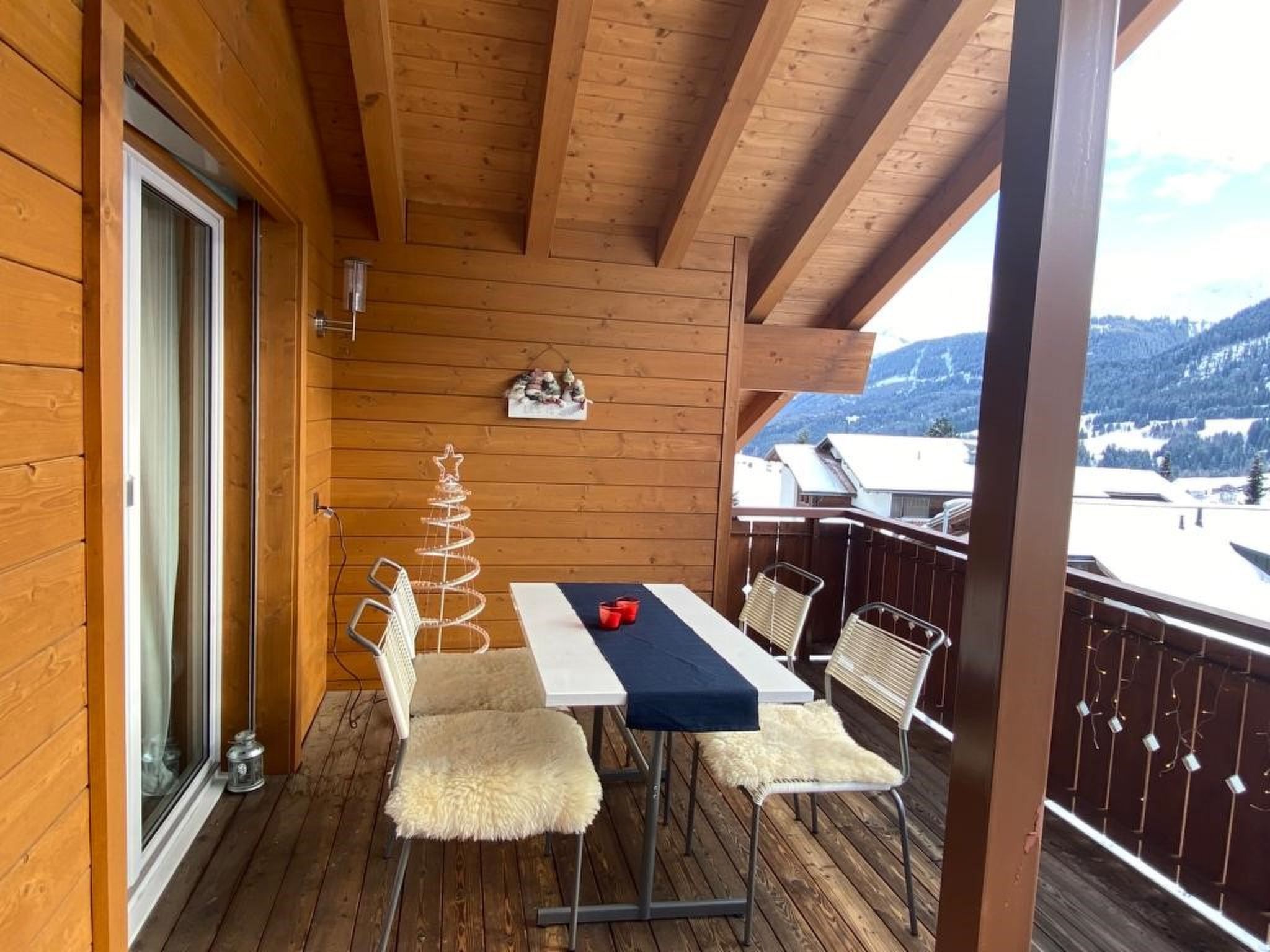 Photo of Haus Polishet, (Sedrun).