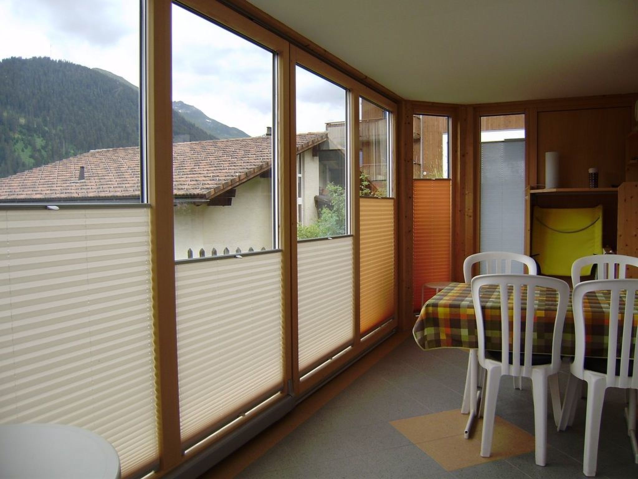 Tingalina Reichlin, (Sedrun), 122.01/.02 - Buiten