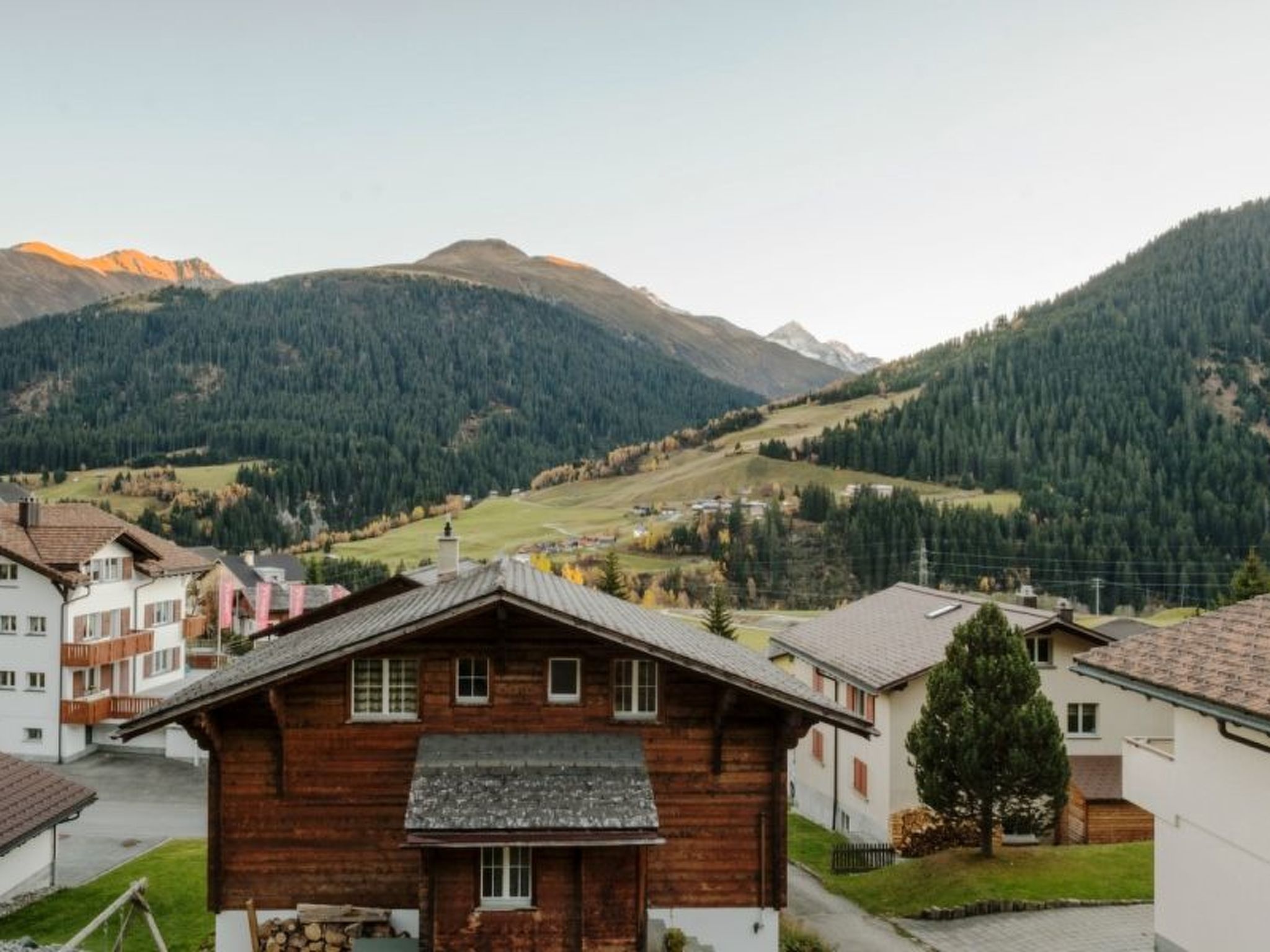 Tingalina Reichlin, (Sedrun), 122.01/.02 - Buiten