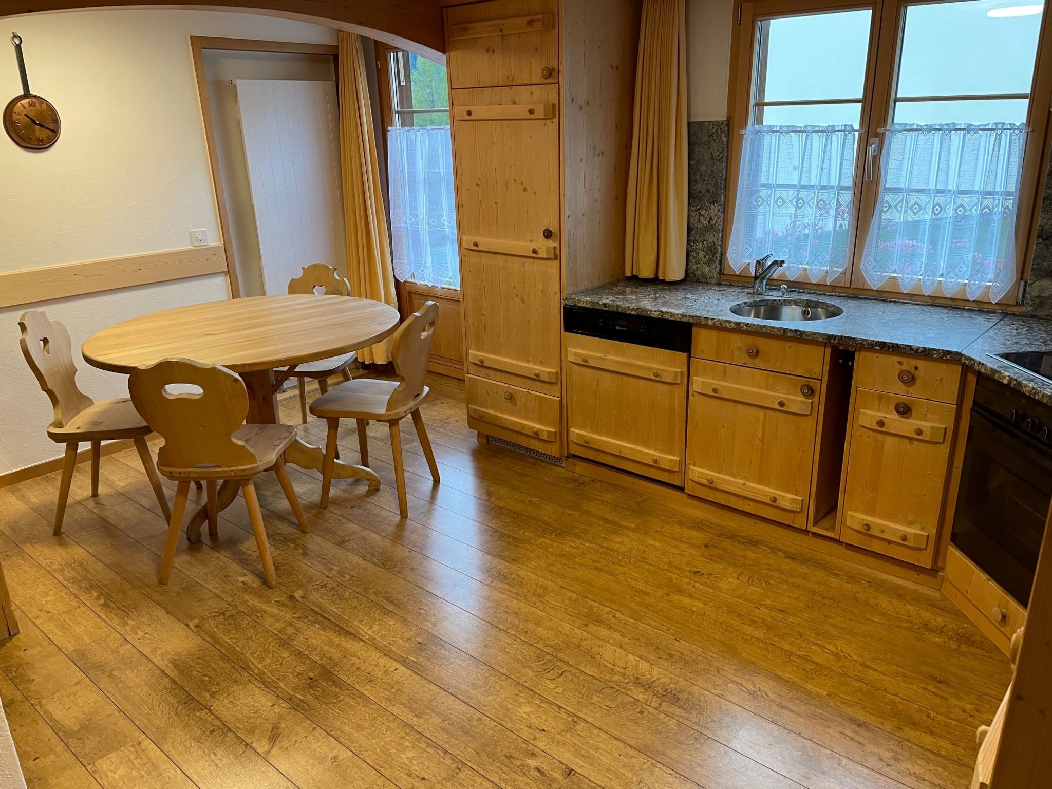 Sum il Vitg, Decurtins, (Sedrun). - Inside