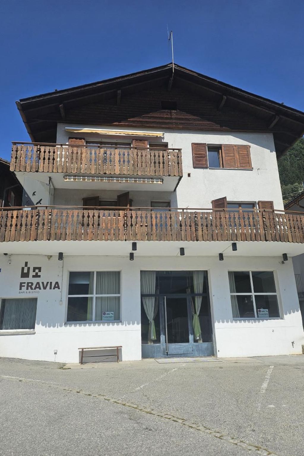 Fravia Ferienwohnung Sedrun Accommodation in Andermatt