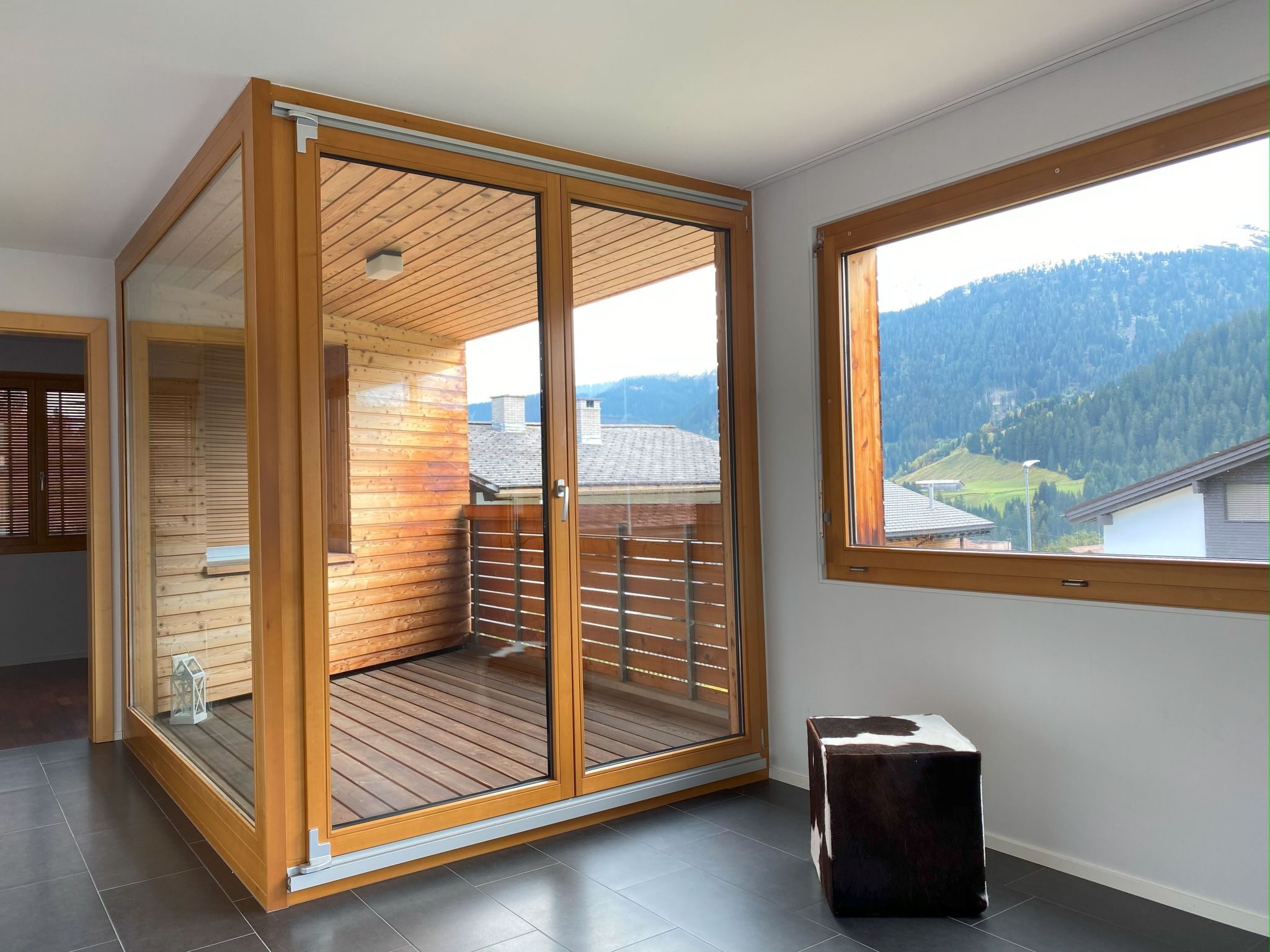 Appartement Dentervitgs, (Sedrun), – Terrasse, photo 5 sur 13