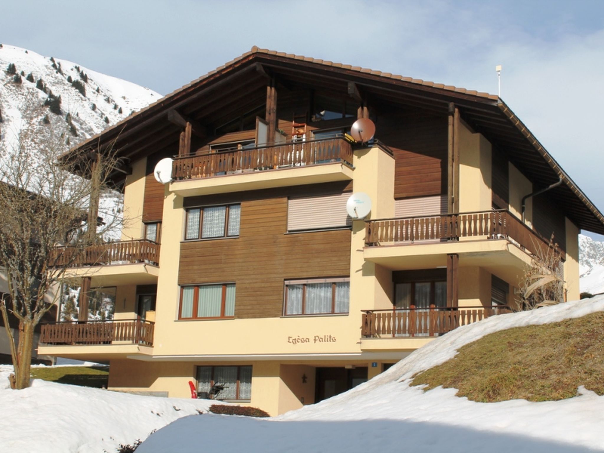 Tgèsa Palits Hagenbuch, (Sedrun).