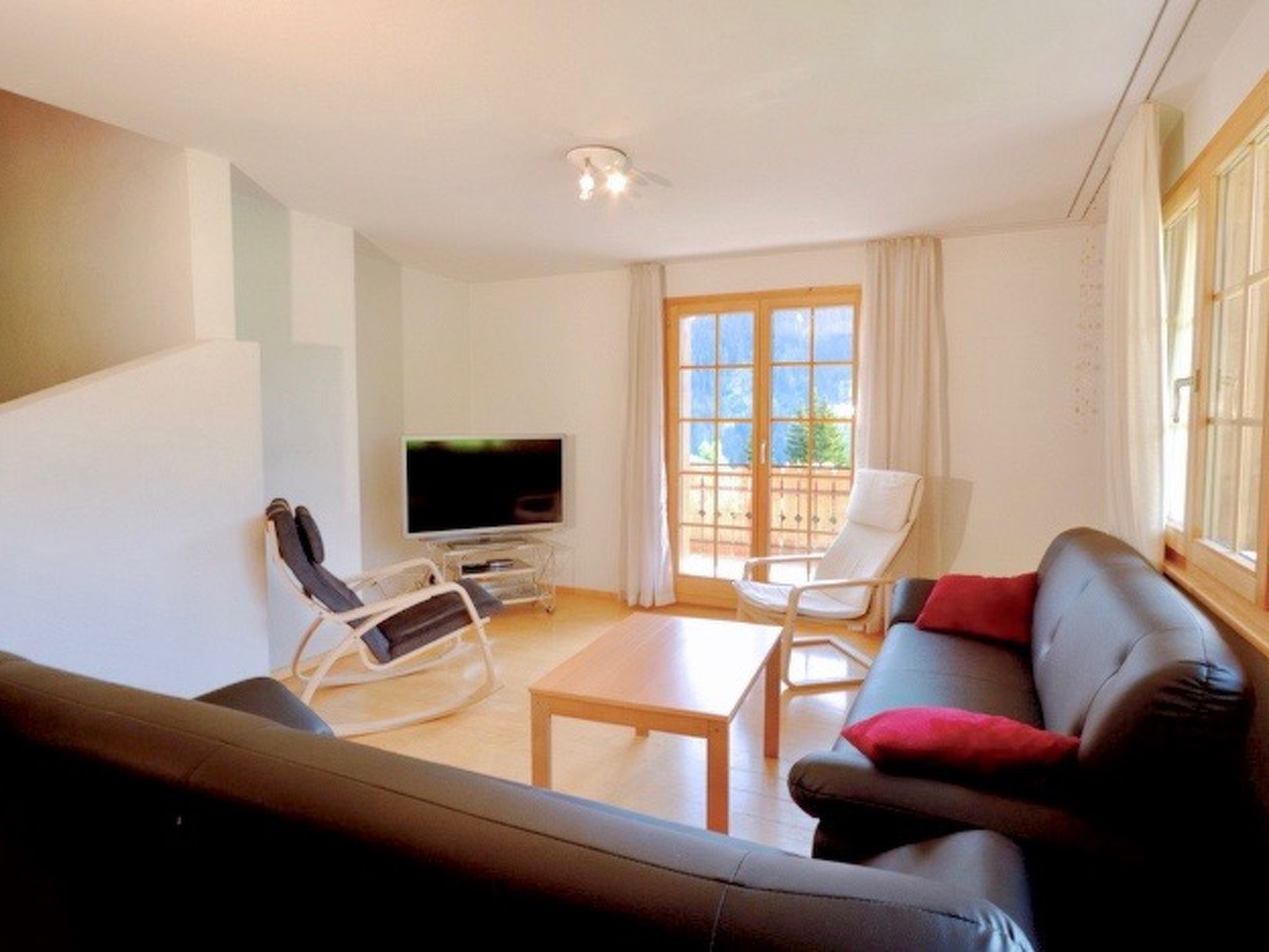 Tgèsa Garnetsch Zeller, (Sedrun). - Drinnen