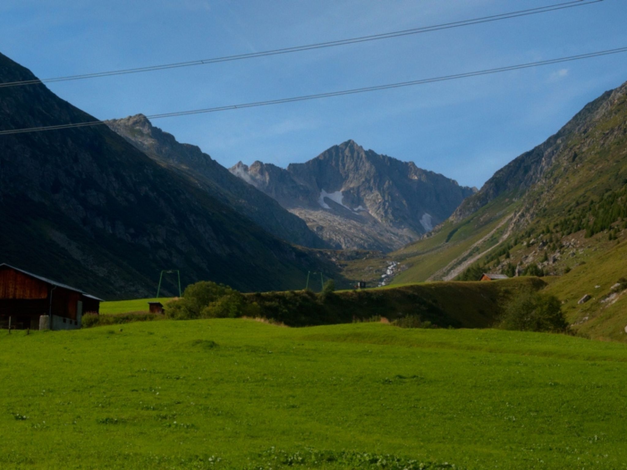 Tgèsa Garnetsch Zeller, (Sedrun). - Draußen