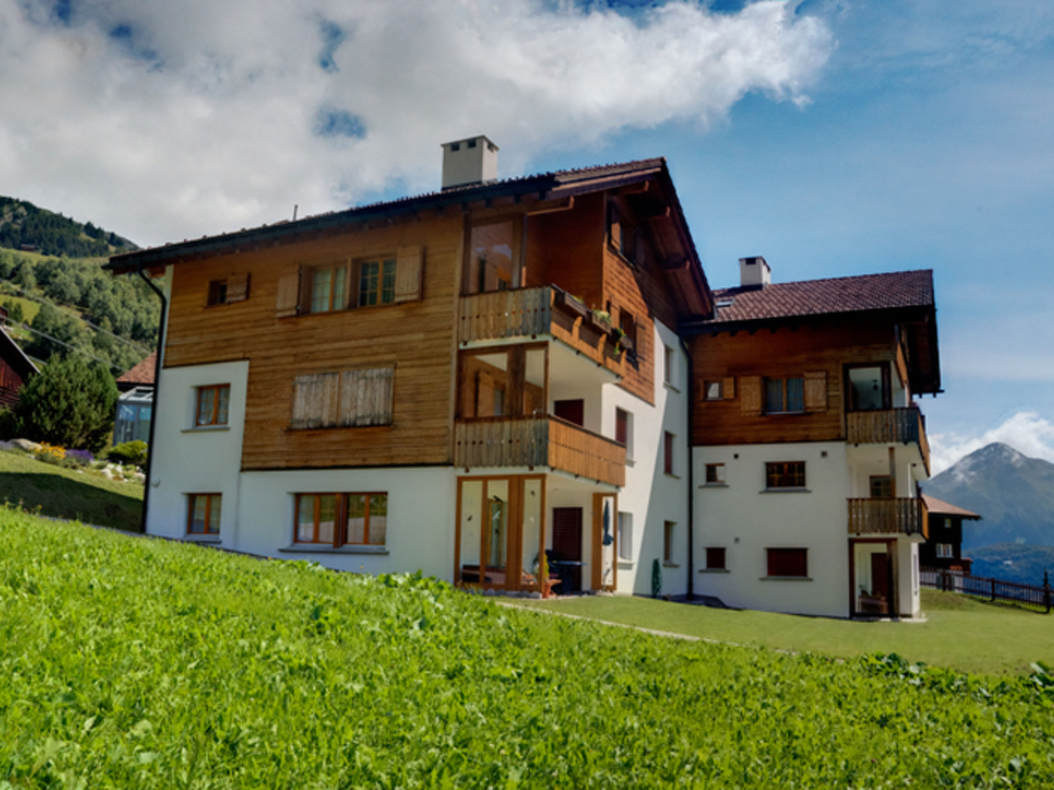 Tgèsa Garnetsch Zeller, (Sedrun).