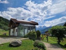 Ruim vakantiehuis Valtgeva in Sedrun, direct aan skipiste en bergmeer - thumbnail 2