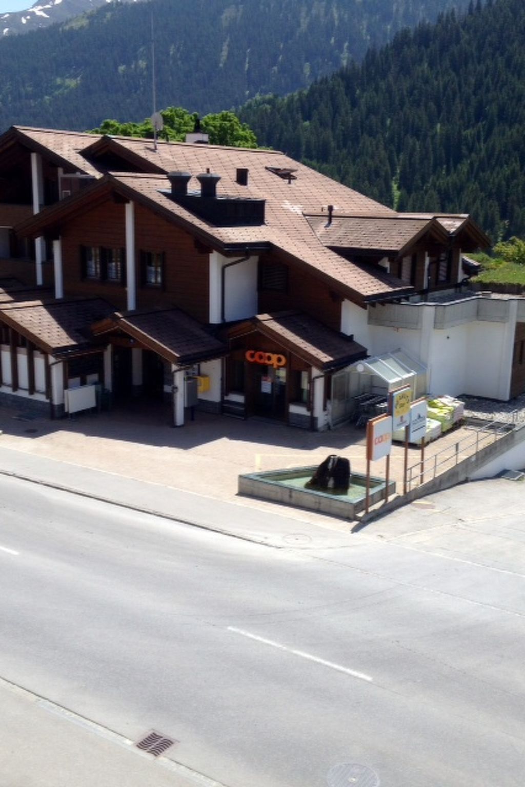 Photo of Tgèsa Tgom Demont, (Sedrun), 109.01