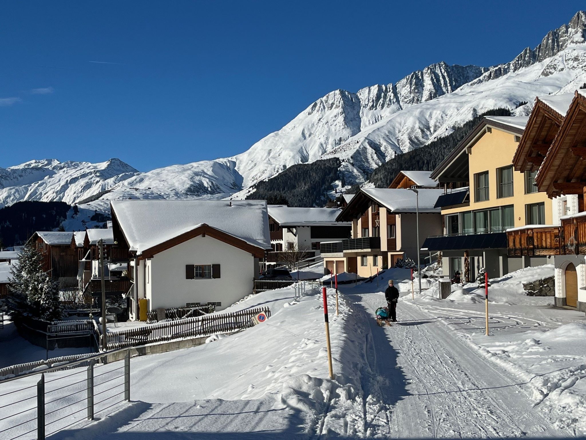 Casa Tresch Sedrun, (Tavetsch). - Buiten