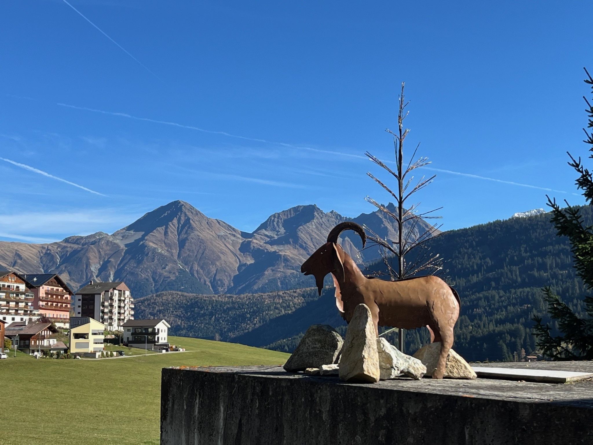 Casa Tresch Sedrun, (Tavetsch). - Buiten