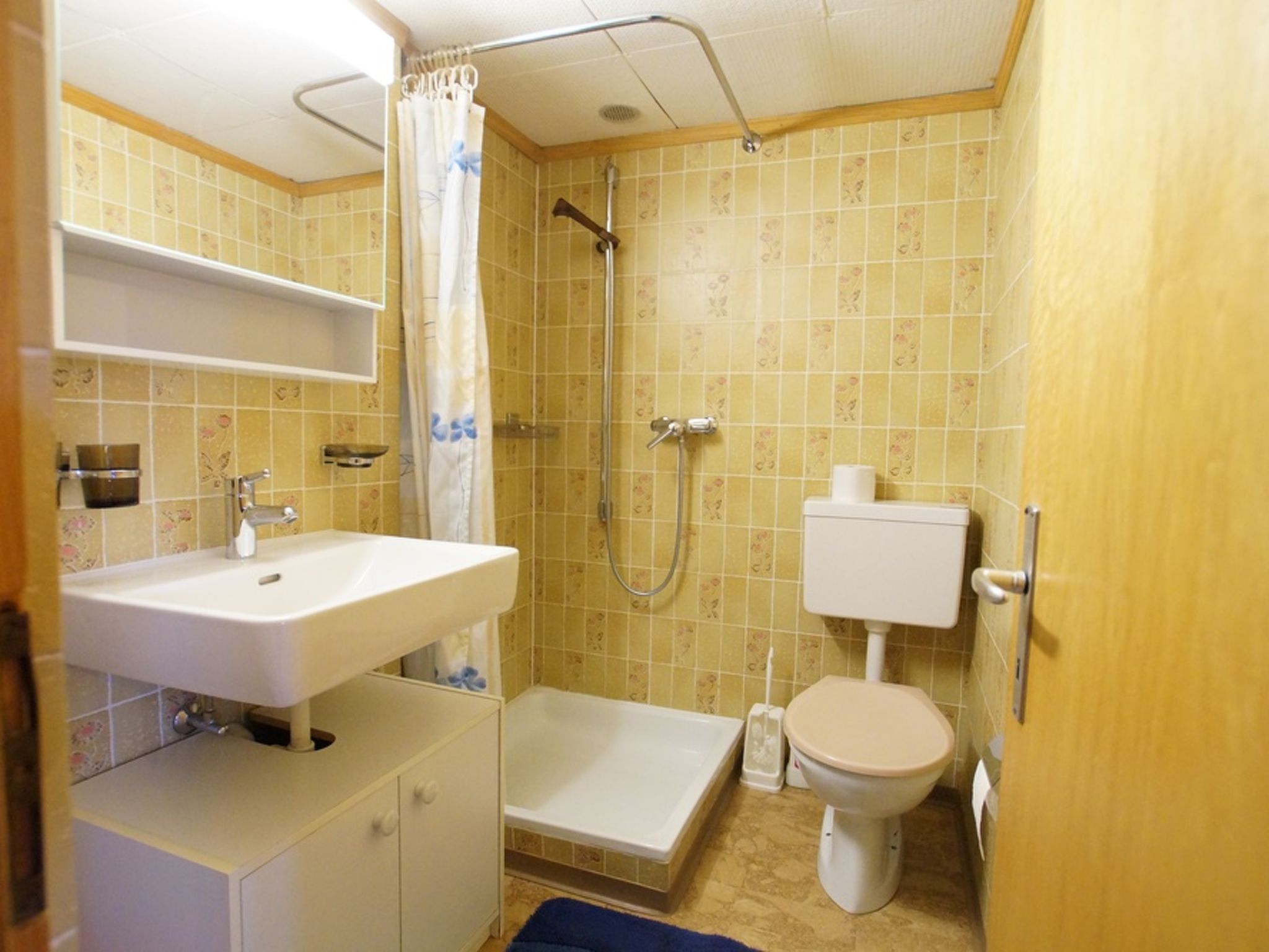 Fontauna Degonda, (Sedrun). - Binnen