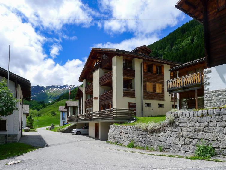 Bergzicht en rust in appartement Alpetta in Rueras Dieni in Rueras Dieni