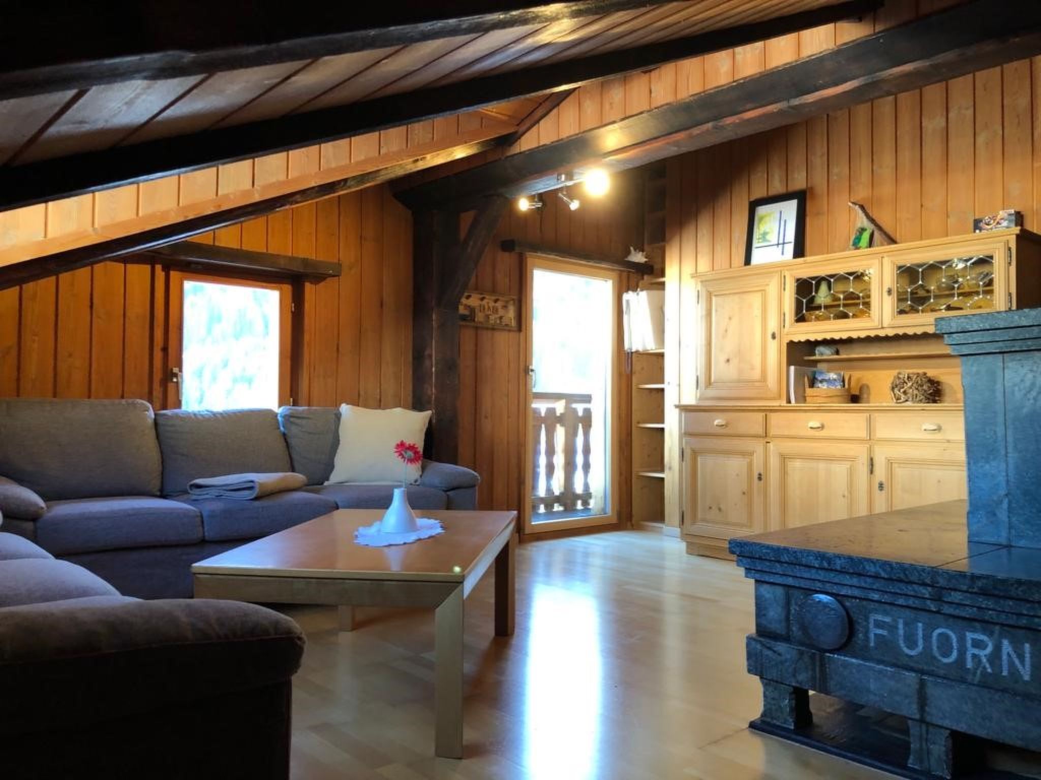 Cavegn-Fry, (Rueras/Sedrun), 652.01 - Dedans