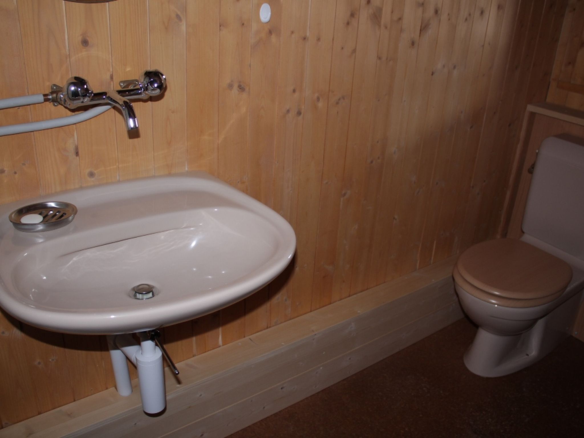 Cavegn-Fry, (Rueras/Sedrun), 652.01 - Dedans