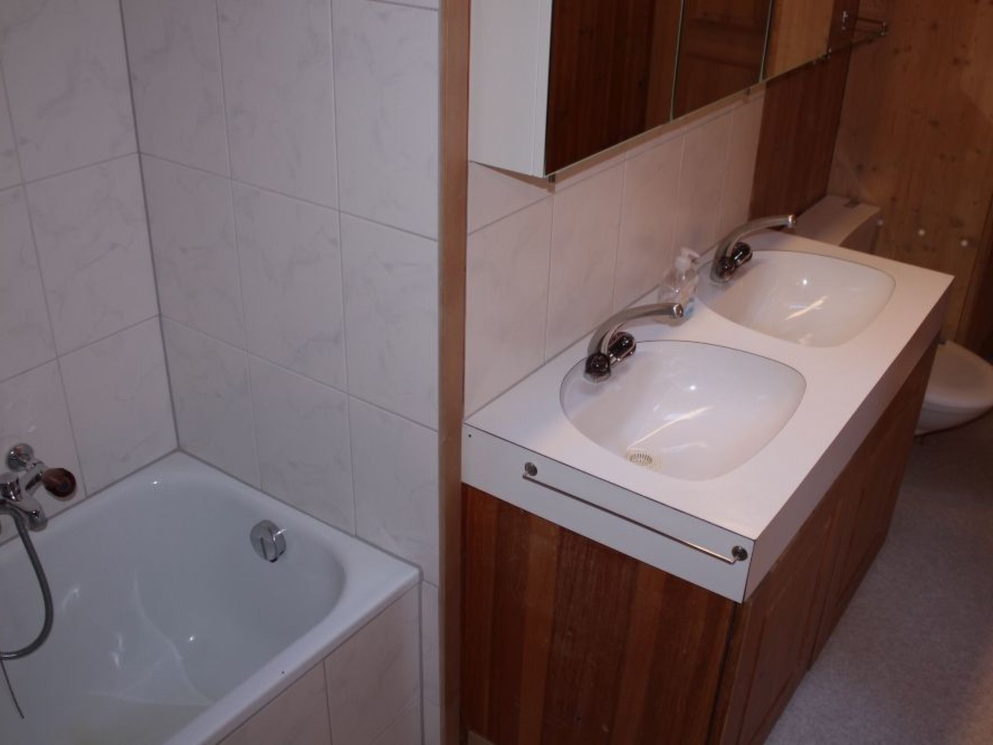 Cavegn-Fry, (Rueras/Sedrun), 652.01 - Inside