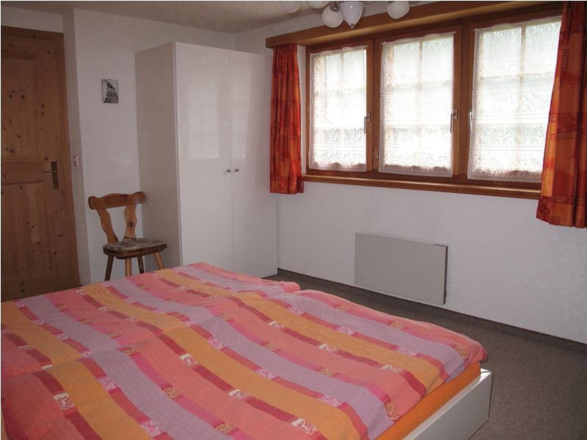 Appartement Casa Posta Berther-Roth, (Rueras/Sedrun), 663.01 – Chambre, photo 7 sur 11