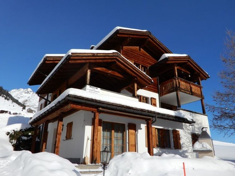 6-persoons appartement met open haard in Rueras Dieni in Rueras Dieni