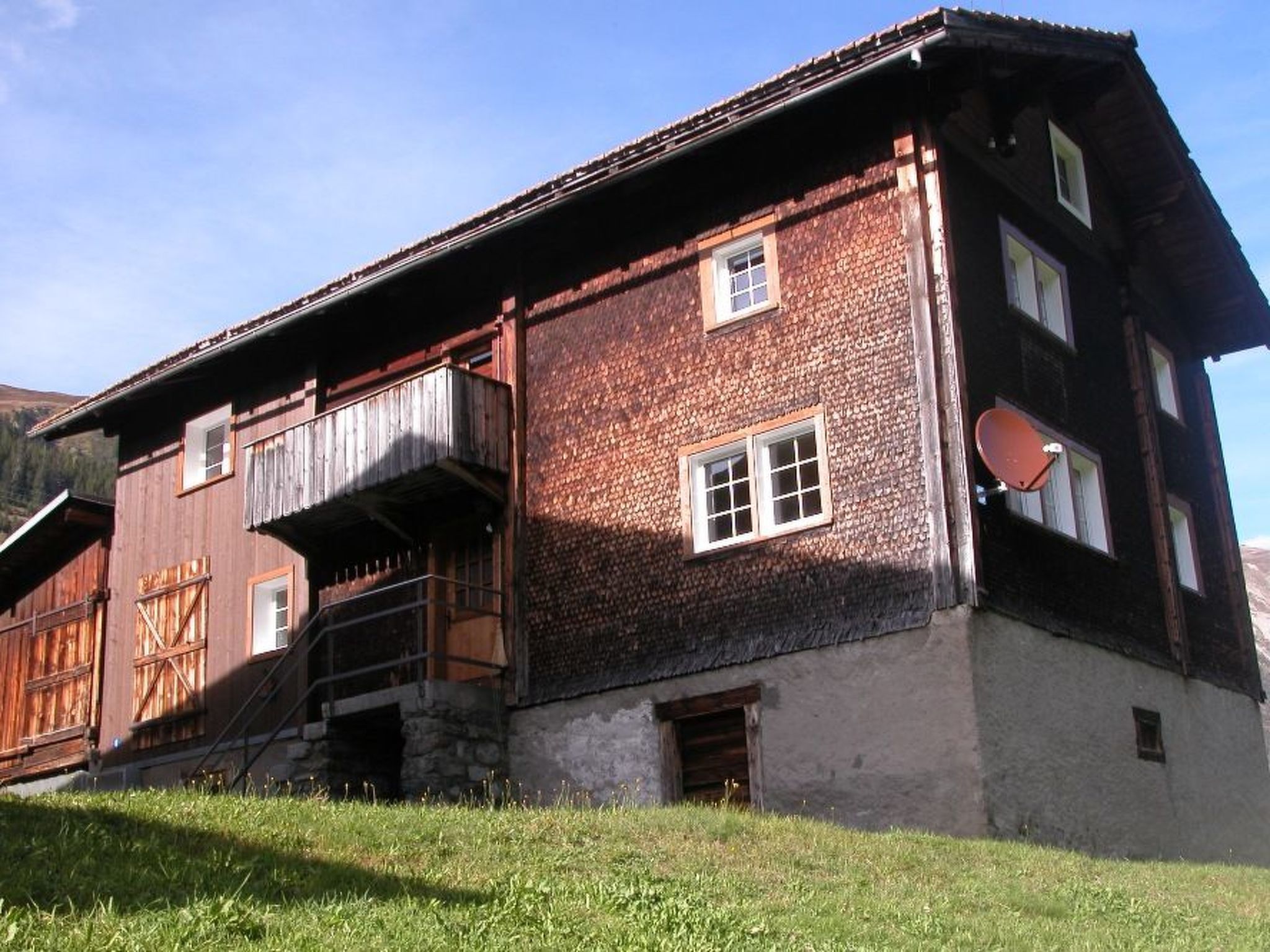 Casa Gion Giusep Cavegn, (Rueras Sedrun), 703.01