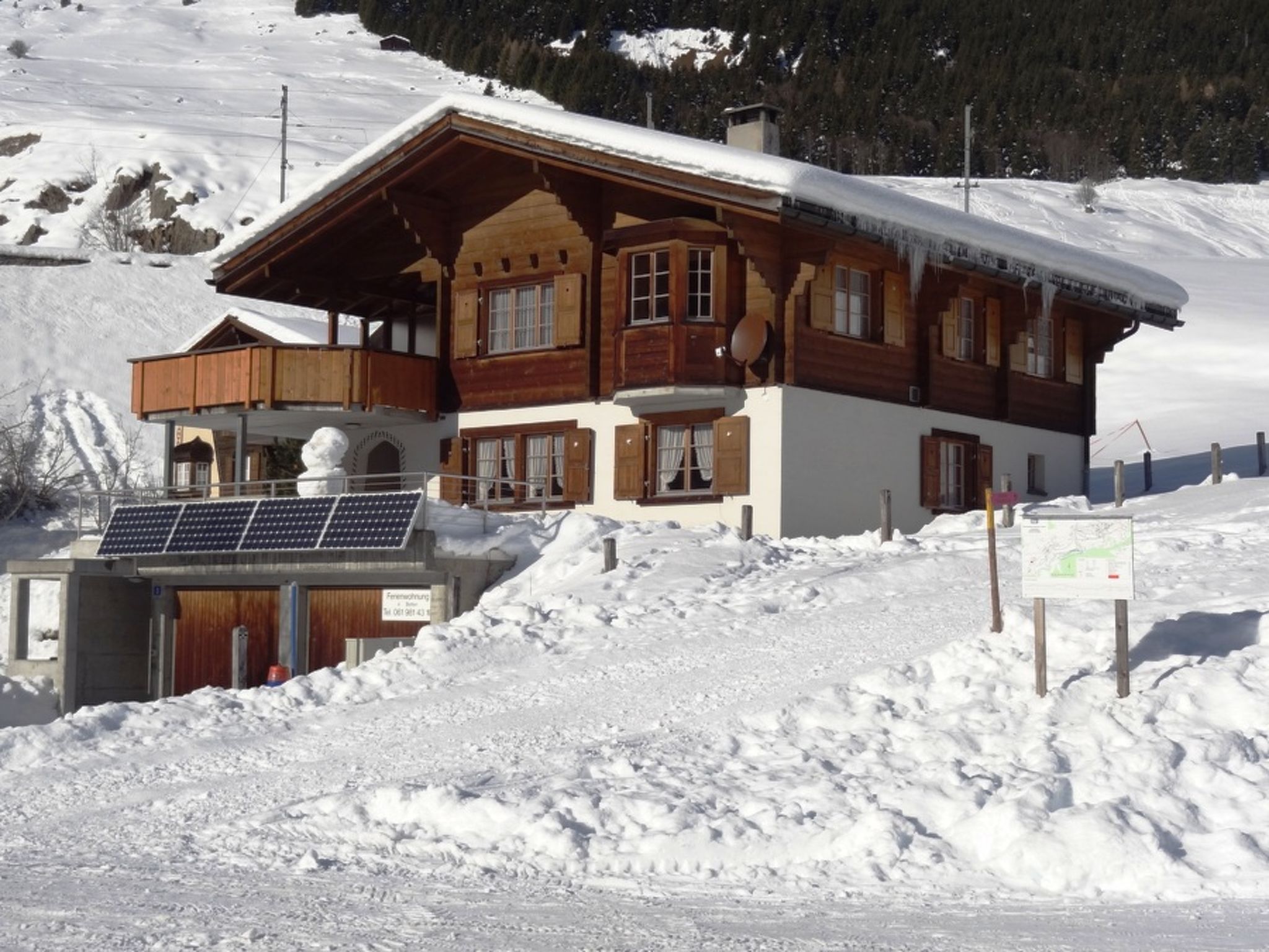 Tgèsa Sumsassi Sommer, (Rueras Sedrun). - Buiten