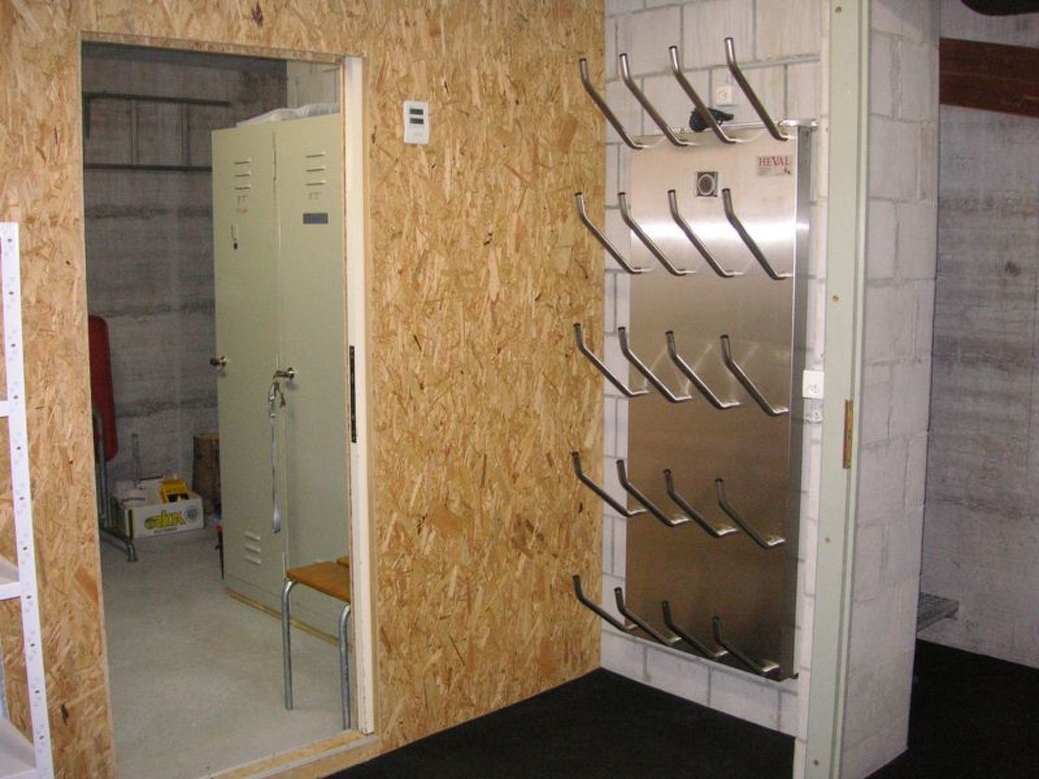 Tgèsa Alpina Müller, (Rueras/Sedrun). - Binnen