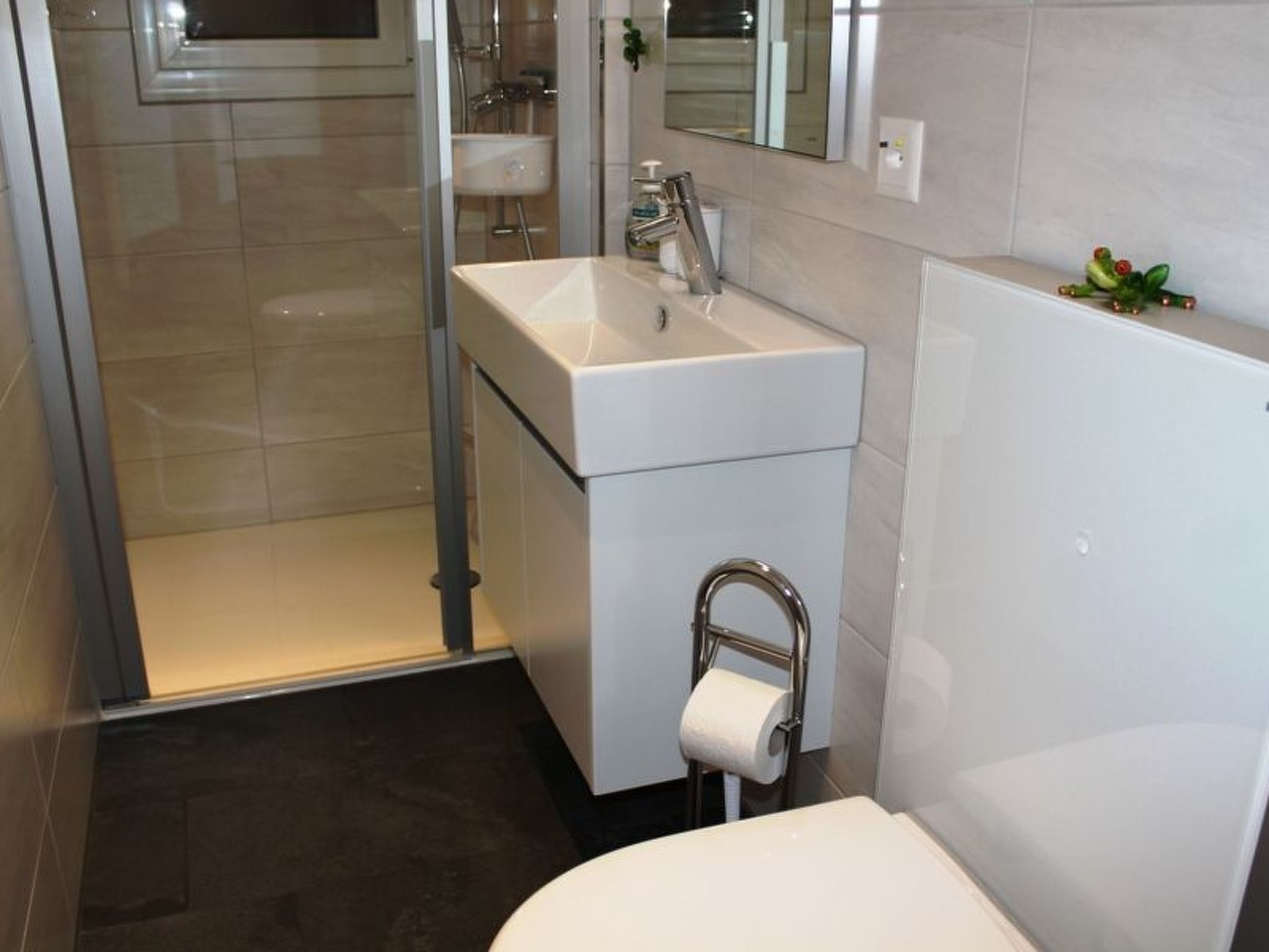 Appartement Decurtins, (Rueras/Sedrun), 661.01 – Salle de bains, photo 13 sur 18