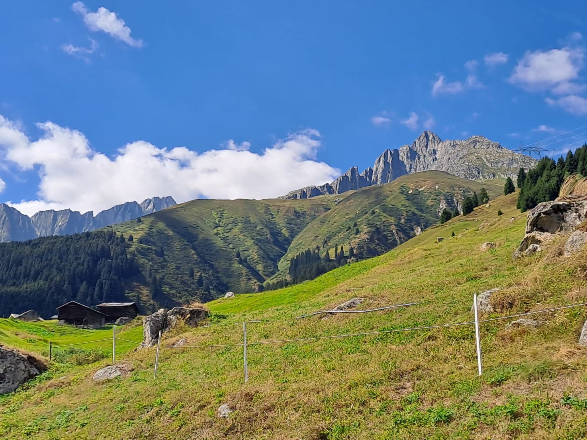 Biala Casa Pintga Streiff, (Rueras). - Buiten