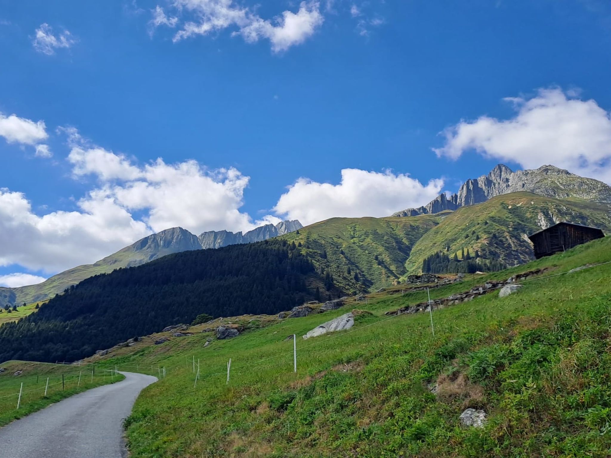 Biala Casa Pintga Streiff, (Rueras). - Buiten