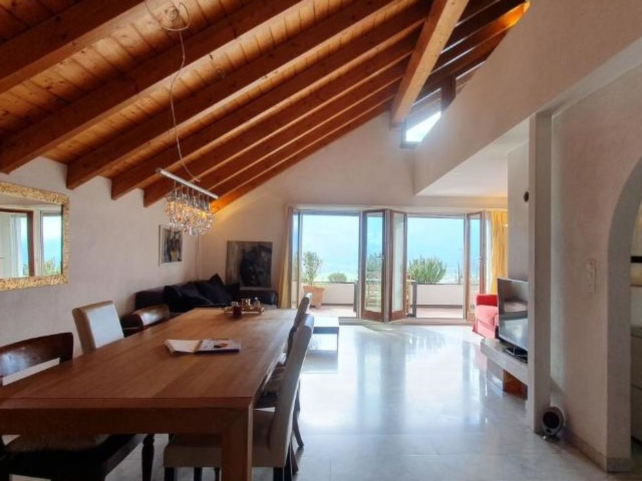 Heidi Holiday - Grand Maisonette-Attica, (Jenins). 5.5-Zimmerwohnung