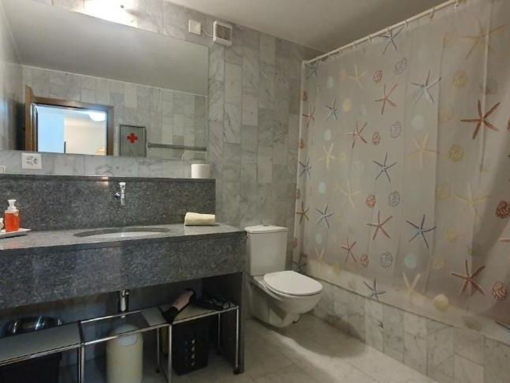 Appartement Heidi Holiday - Grand Maisonette-Attica, (Jenins), – Salle de bains, photo 19 sur 54