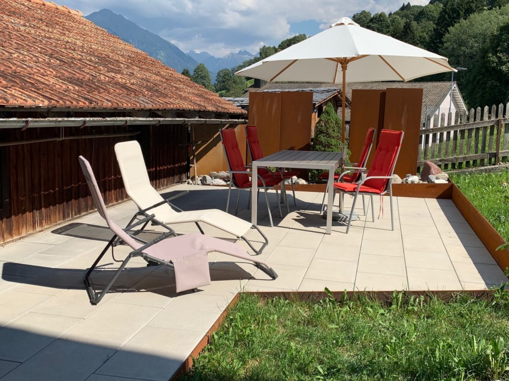 Charmantes Alpen-Appartement in Conters (Davos-Klosters/Parsenn).