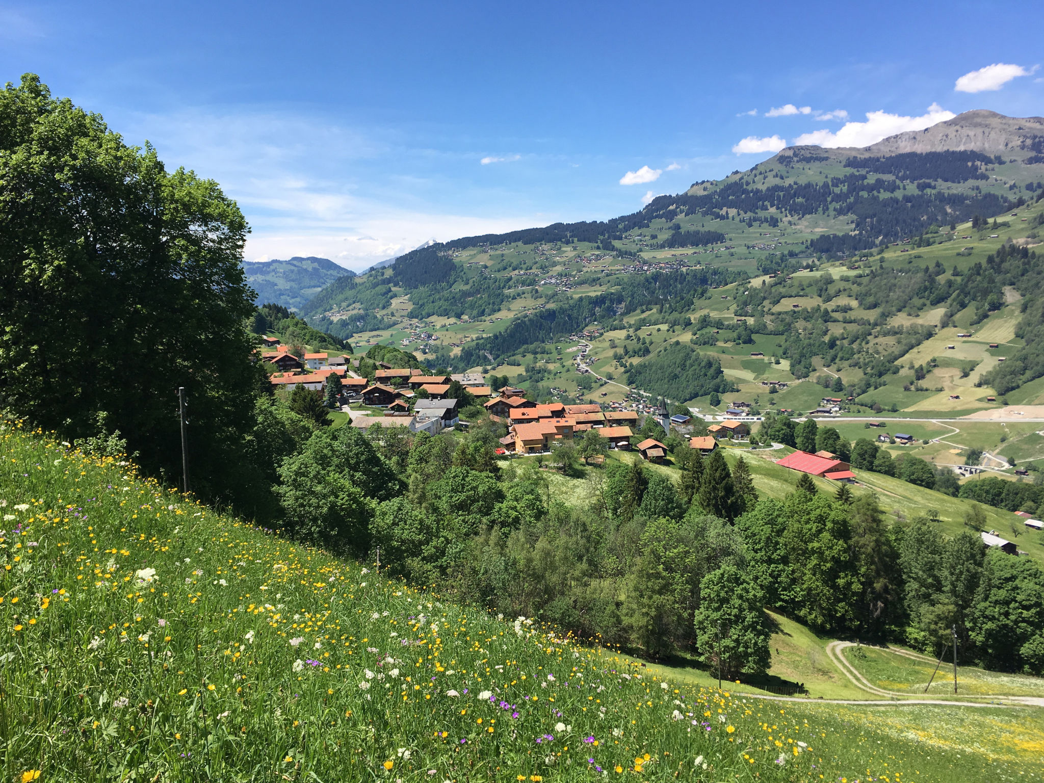 Charmantes Alpen-Appartement in Conters (Davos-Klosters/Parsenn). - Buiten