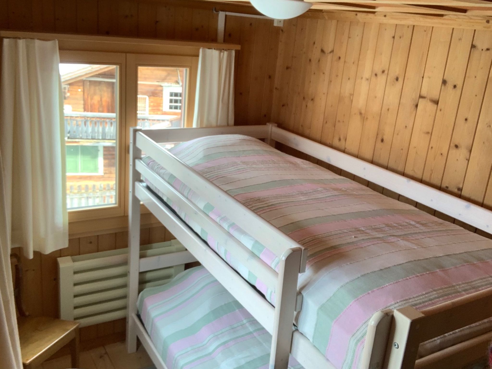 Charmantes Alpen-Appartement in Conters (Davos-Klosters/Parsenn). - Binnen